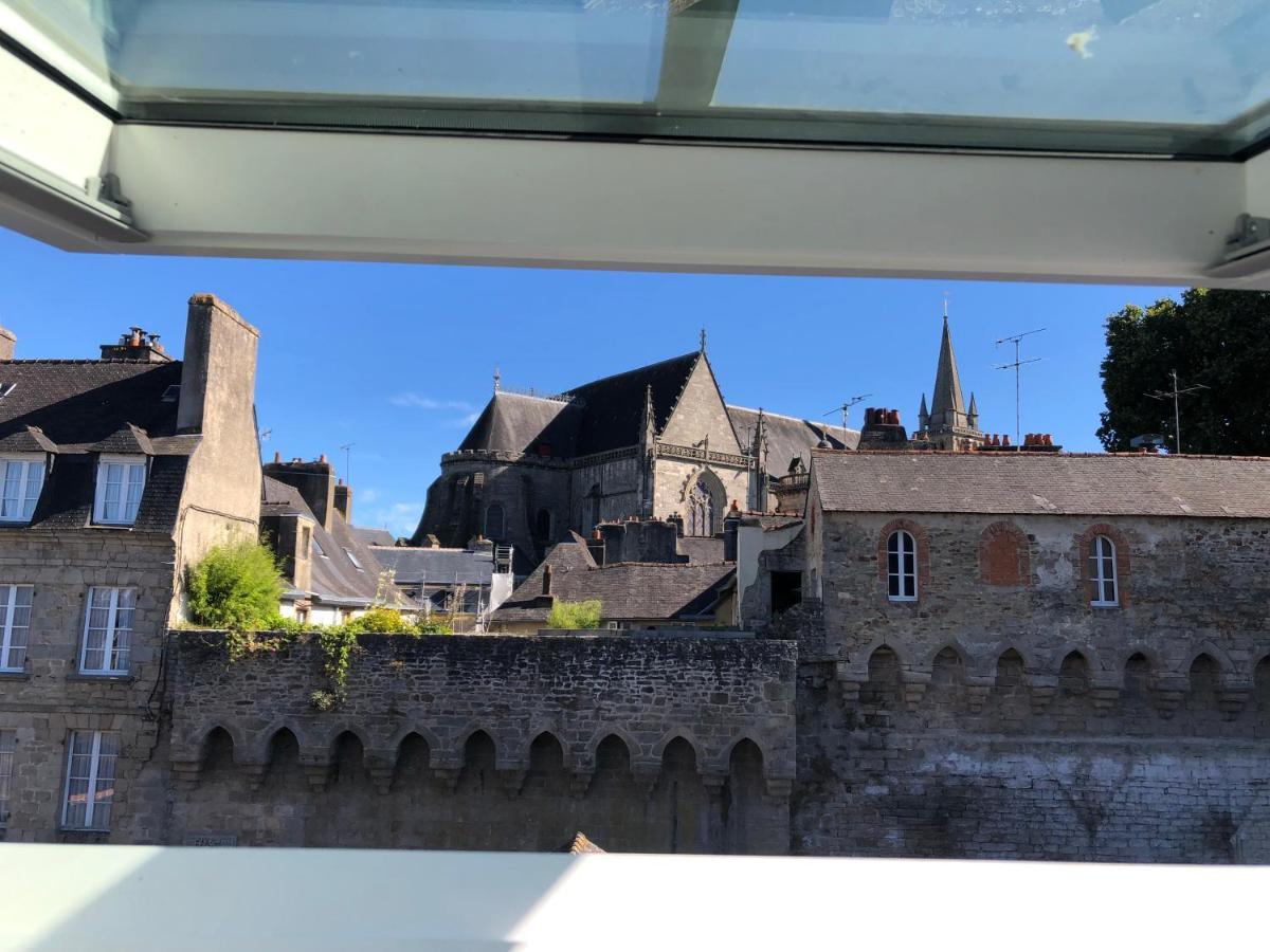 Vue Sur Remparts - Coeur De Vannes- 2Ch Bagian luar foto